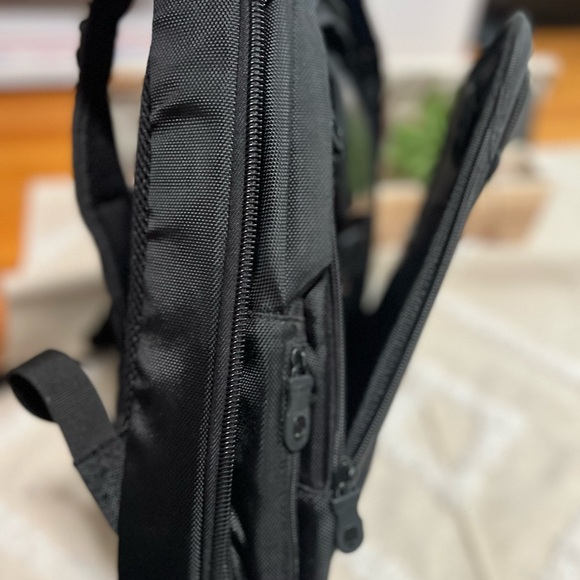Mobile Edge Alienware Orion M17x ScanFast TSA Checkpoint  Alienware Mobile Edge Orion M17x Checkpoint Friendly TSA Padded
Laptop Backpack